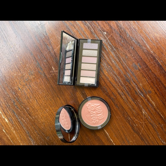 Soap and Glory Makeup Items (4) - Picture 2 of 4